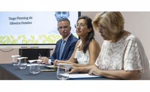 Faculdade de Medicina e Ciências Biomédicas tem novo diretor