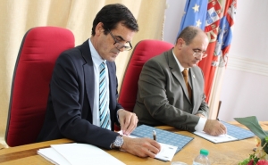 FARO ASSINA ACORDO DE PARCERIA COM MUNICÍPIO DO PORTO