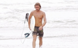 Instrutor de Surf no Algarve morre no mar de Bali