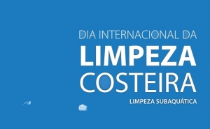 Ação de limpeza subaquática