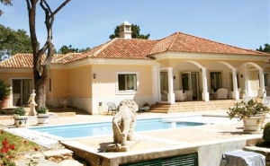 Casa de Ayrton Senna no Algarve à venda por 9,5 milhões