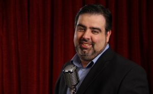 NILTON ESTREIA ESPÉTACULO NO FESTIVAL DE HUMOR SOLRIR