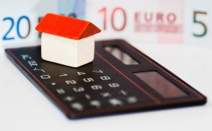 Avaliação bancária da habitação sobe para 1.200 euros/m2 em abril