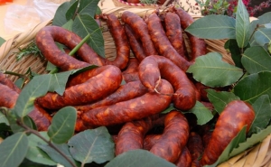 FESTA DAS CHOURIÇAS ANIMA FIM DE SEMANA EM QUERENÇA