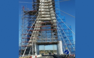 Autoridades buscam vítima desaparecida em colisão em ponte de Portimão
