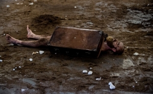 COMPANHIA OLGA RORIZ APRESENTA «SÍNDROME», EM ESTREIA ALGARVIA, NO CINE-TEATRO LOULETANO