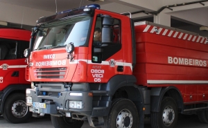 Mais de 30 jovens começam hoje no Algarve formação para serem bombeiros municipais