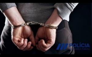 PSP de Portimão interseta 2 suspeitos de furtos a residências