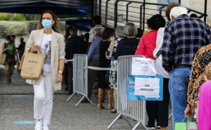 Covid-19: Mais de 141.500 vacinas administradas na segunda-feira, batido novo recorde
