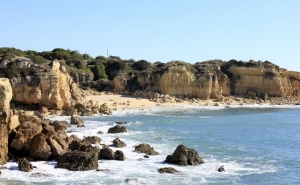 ALBUFEIRA É LÍDER NACIONAL EM PRAIAS QUALIDADE DE OURO 