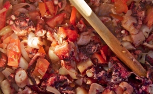 Culinária e história juntos na mesma performance: «Cozinhando na Paisagem» chega aos Mercados de Olhão