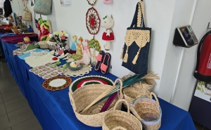 Quarteira expõe trabalhos de Pintura a Pastel e Artes Tradicionais das alunas da Academia do Saber