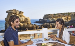 Turismo do Algarve destaca aumento de hóspedes e dormidas na região em novembro
