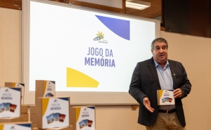 Junta de Freguesia de Ferreiras oferece Jogo da Memória especial aos alunos 