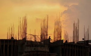 Licenças para construção de casas novas disparam 37,3% num ano