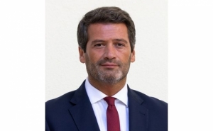 Ventura condena buscas na Câmara de Albufeira e acusa autoridades de intimidarem Rui Cristina