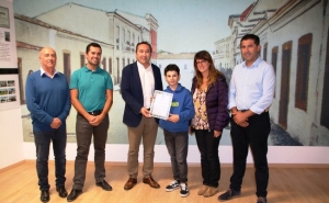 MUNICÍPIO DE SÃO BRÁS DE ALPORTEL ENTREGA VOTO DE LOUVOR AO JOVEM REVELAÇÃO NO MOTOCROSS  BERNARDO SANTOS