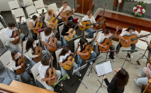 MUNICÍPIO DE ALJEZUR RENOVA APOIO À ASSOCIAÇÃO DE GUITARRAS DO ALGARVE 