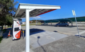 Moeve inaugura novo carregador elétrico ultrarrápido na área de serviço da A22 em Olhão 