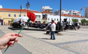 Portimão comemora 43 anos da Revolução com «Abril Cores Mil»