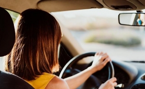 UE muda as regras da carta: jovens de 17 anos já podem conduzir