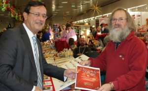 MERCADO DE NATAL TRANSFORMA EMA EM ESPAÇO DE MAGIA