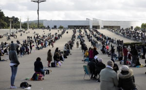Esgotada lotação de 7.500 peregrinos no Santuário de Fátima