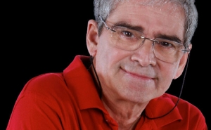 Mês de abril consagrado a Mário de Carvalho na Biblioteca Municipal