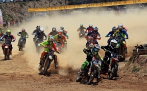 Motocross ainda é tradição na Cortelha