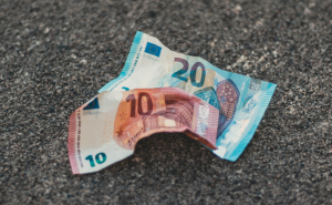 Crédito malparado nos empréstimos para a compra de casa desce em abril