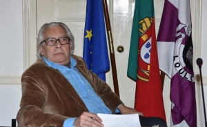 OBRA DE CASIMIRO DE BRITO EM EXPOSIÇÃO NA BIBLIOTECA DE LOULÉ