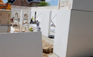 Licenças para construir e reabilitar casas em máximos de 2010