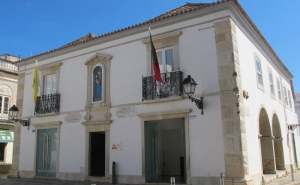 ACASO leva obras de artistas olhanenses ao Museu Municipal