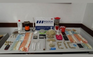 PSP DE FARO DETÉM 3 CIDADÃOS POR TRÁFICO E APREENDE MAIS DE 12000 DOSES