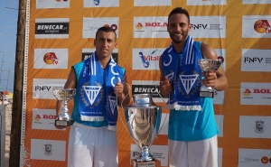 Nelson Pereira e Miguel Pinheiro foram os grandes vencedores da 10.ª edição do Campeonato Nacional de Futevólei 2015