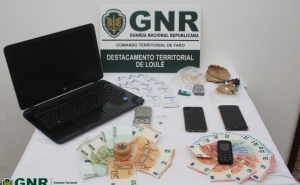 Homem detido por tráfico de estupefacientes em Quarteira