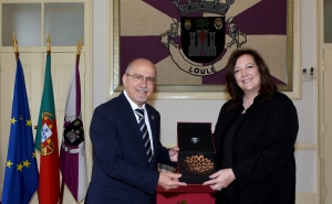 CARMEL QUER SER «CIDADE IRMÃ» DE LOULÉ