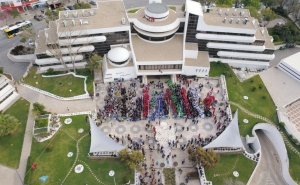 FESTA DO BASQUETEBOL JUVENIL ARRANCOU ESTA QUINTA-FEIRA COM DESFILE PELO CENTRO DE ALBUFEIRA