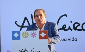 Albufeira recebe 2026 com Silence 4 e prolonga a festa com Os Quatro e Meia