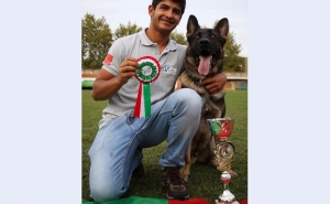 Jovem Lacobrigence e o seu cão SCAR ficaram em 3º lugar no campeonato mundial de Pastores Alemães