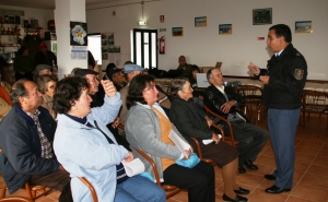 MÊS SÉNIOR ARRANCA COM SESSÕES INFORMATIVAS SOBRE NOVAS NOTAS EM CIRCULAÇÃO 