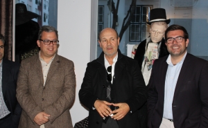 ACRAL mostra trabalhos do curso de vitrinismo