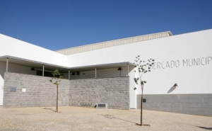 Comerciantes portimonenses promovem-se no Mercado da Avenida São João de Deus