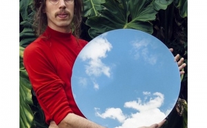 BRASILEIRO TIM BERNARDES APRESENTA CONCERTO ÚNICO NO  CINE-TEATRO LOULETANO