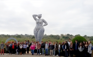 Alunos visitaram a Quinta dos Vales no âmbito do concurso «Rótulos para Garrafas de Vinho», promovido pela Câmara Municipal de Lagoa