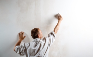 Obras em casa: como acabar com o salitre nas paredes