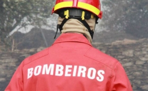 Bombeiros testam equipamento de socorro no aeródromo de Portimão