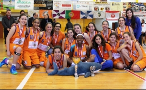 C.B. QUARTEIRA «TUBARÕES»/ LA CABANE - CAMPEÃO REGIONAL SUB 16 FEMININOS