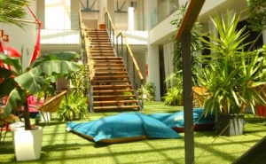 Hostels em Portugal: novo regime aprovado pelo Governo não define tipologia de edifícios