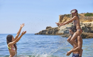 ALGARVE É O DESTINO ELEITO PELA MAIORIA DOS PORTUGUESES PARA AS FÉRIAS DE VERÃO 